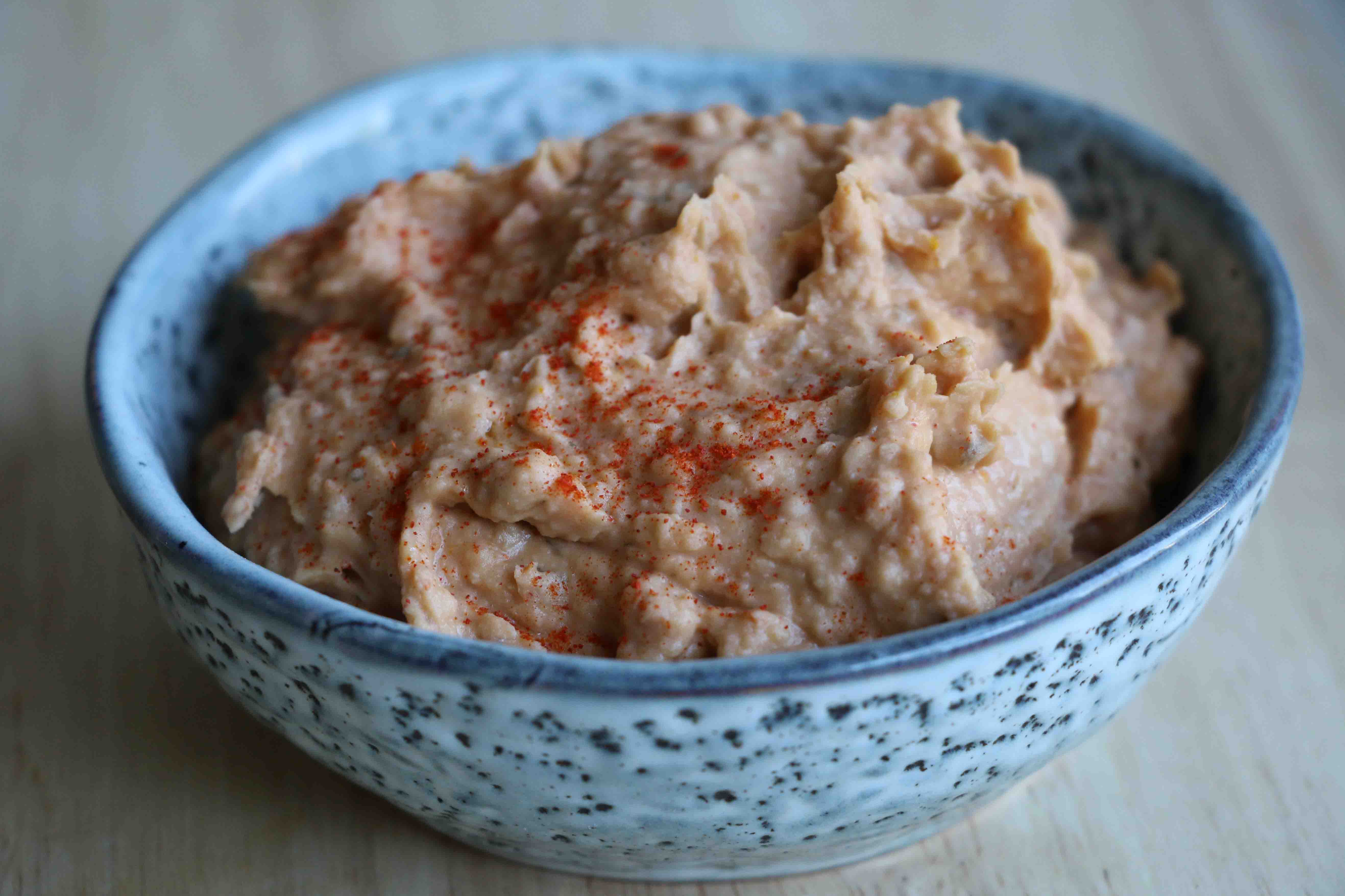 Weiße Bohnen &amp; Tomaten Dip | Vegetastisch